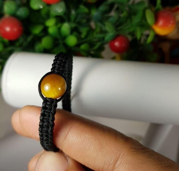 Vòng đeo tay 1 hột đá mắc hổ vàng M303