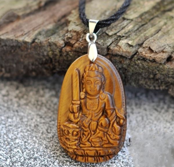 Mặt dây chuyền phật văn thù bồ tát mắt hổ độ mệnh tuổi mão M06