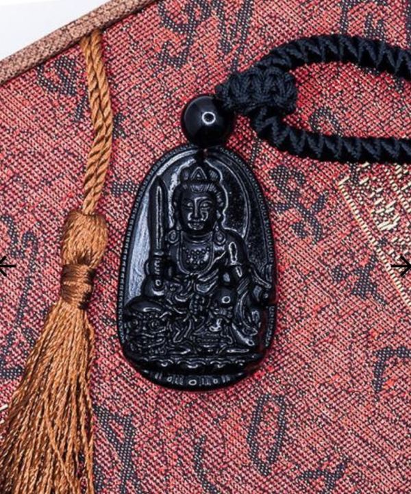 Mặt phật văn thù bồ tát đá mã não đen độ tuổi M05