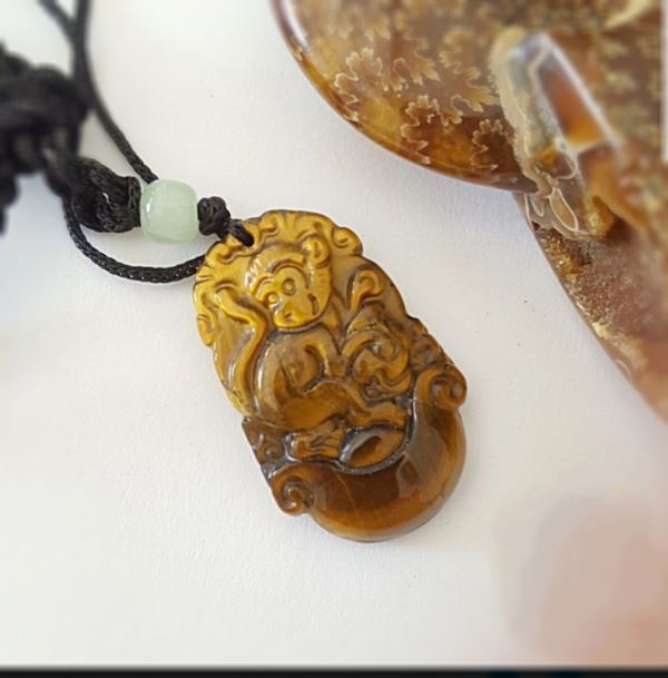 Mặt dây chuyền tuổi thân đá mắt hổ M 999-9