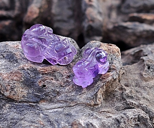 Mặt dây chuyền tỳ hưu mắt hổ tím M01