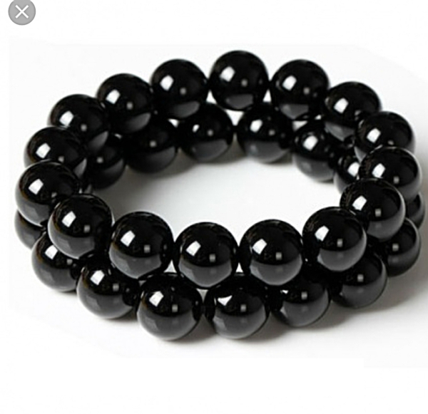 Mòng đeo tay thạch anh đen M176