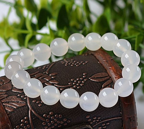 Vòng đeo tay thạch anh trắng M182